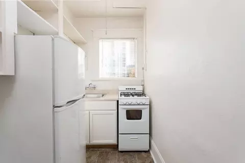 1126 SW 12th Ave, Portland, OR 97205