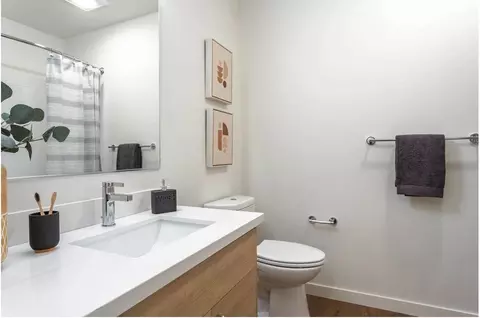 609 W Nickerson St, Seattle, WA 98119 photo 3