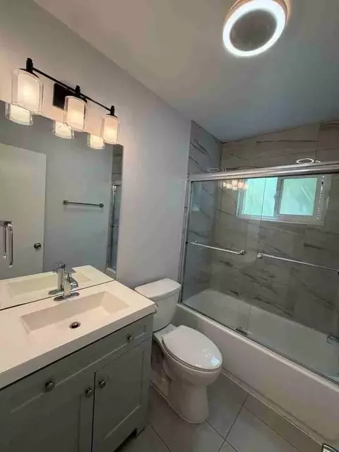6536 La Mirada Ave, Los Angeles, CA 90038