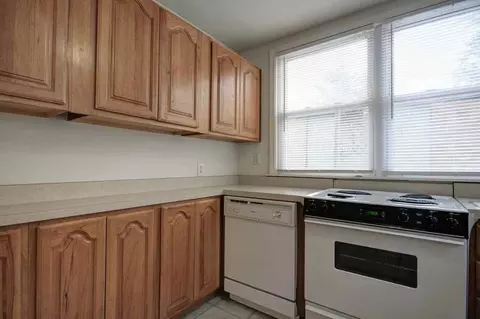 804 W Church St, Champaign, IL 61820 photo 11
