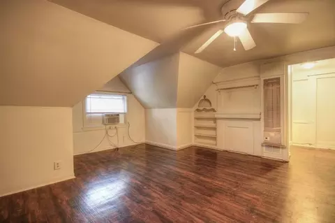 804 W Church St, Champaign, IL 61820 photo 7