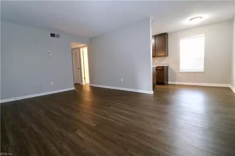 387 Terrace Ave, Virginia Beach, VA 23451