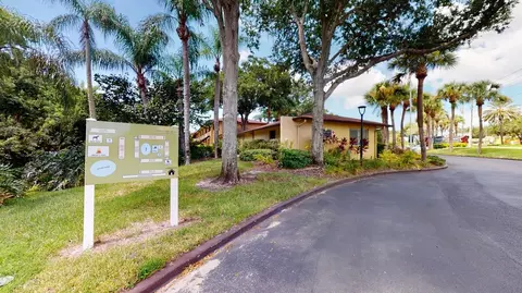 701 E Bay Dr, Largo, FL 33770 photo 18