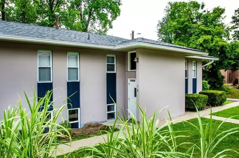402 S Henderson St, Bloomington, IN 47401
