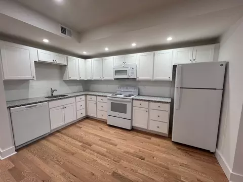 5635 Hobart St, Pittsburgh, PA 15217