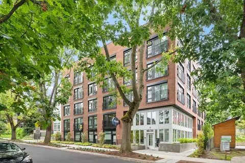 514 Federal Ave E, Seattle, WA 98102