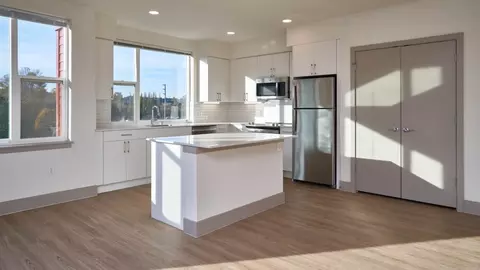 16015 Cleveland St, Redmond, WA 98052 photo 7