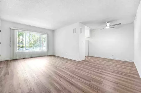 402 Montana Ave, Santa Monica, CA 90403