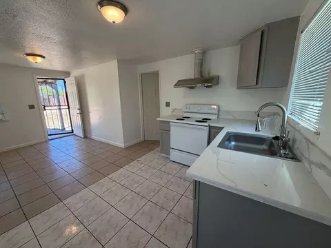 5801 Wallace Ave, Sacramento, CA 95824