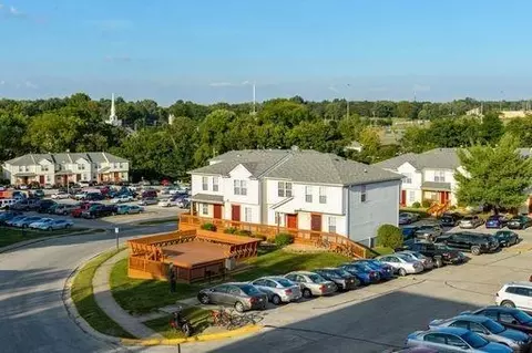 298 E Varsity Ln, Bloomington, IN 47408