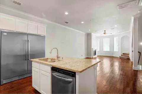 4111 Rawlins St, Dallas, TX 75219