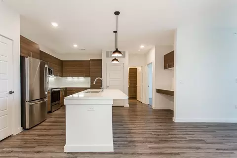 305 Melba St, Dallas, TX 75208