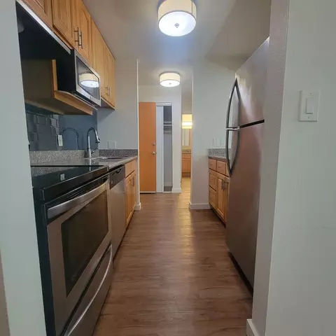 9447 166th Ave NE, Redmond, WA 98052