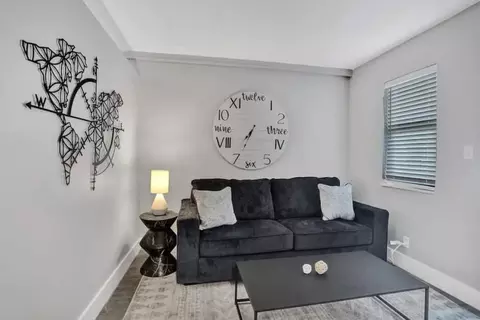 50 SE 12th St, Fort Lauderdale, FL 33316