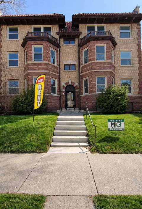 2634 N Stowell Ave, Milwaukee, WI 53211