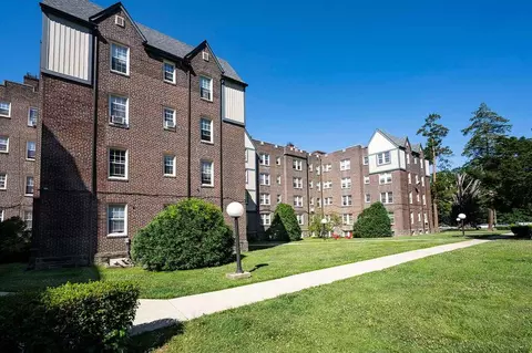 246 W Upsal St, Philadelphia, PA 19119