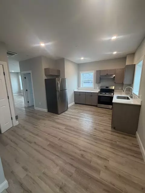 566 Main St, Shrewsbury, MA 01545