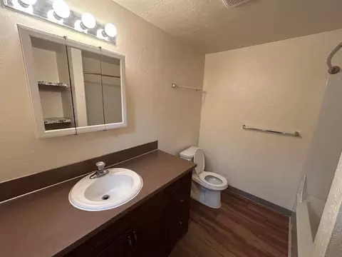 2675 Oak St, Eugene, OR 97405 photo 9