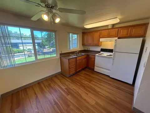 2675 Oak St, Eugene, OR 97405 photo 6