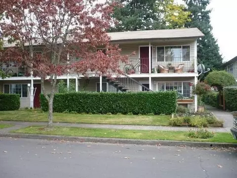 2675 Oak St, Eugene, OR 97405 photo 3