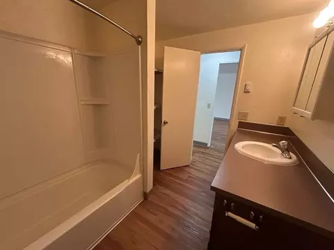 2675 Oak St, Eugene, OR 97405 photo 8