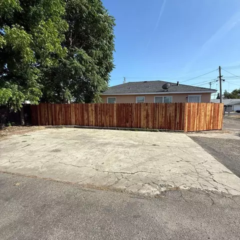 235 E Coolidge Ave, Modesto, CA 95350 photo 7