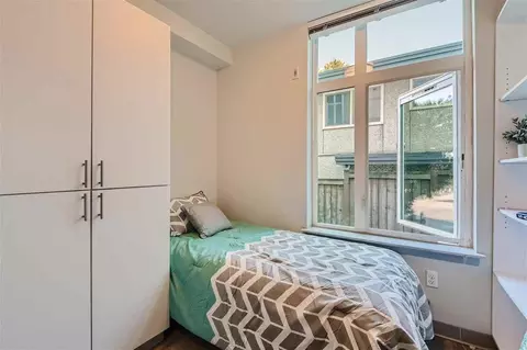 4516 Meridian Ave N, Seattle, WA 98103 photo 20