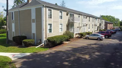 1001 W Cavanaugh Rd, Lansing, MI 48910 photo 8