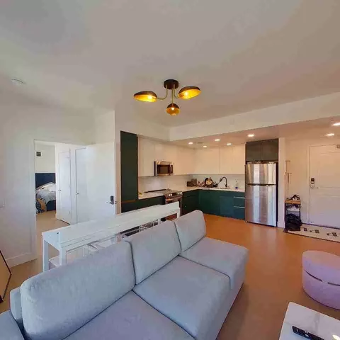 2556 Telegraph Ave, Berkeley, CA 94704