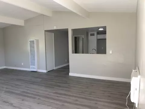 331 E Wakefield Ave, Anaheim, CA 92802 photo 2