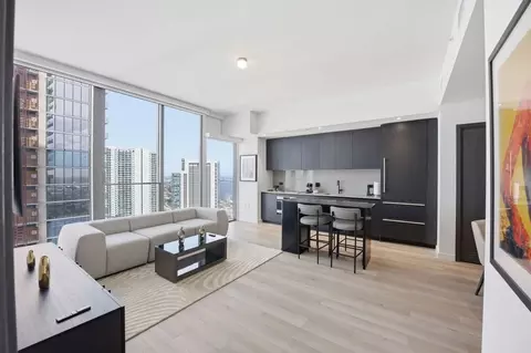 20 NE 11th St, Miami, FL 33132