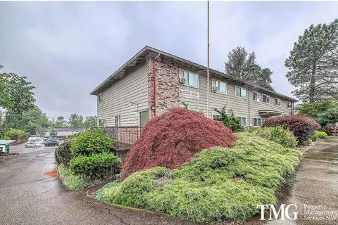 6500 SW Scholls Ferry Rd, Raleigh Hills, OR 97223
