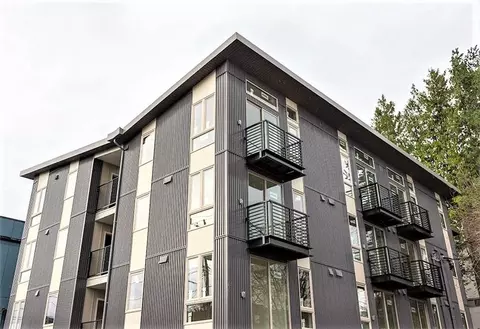 207 18th Ave, Seattle, WA 98122