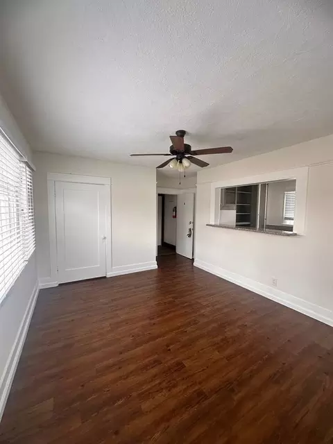 2840 E 6th St, Long Beach, CA 90814 photo 4