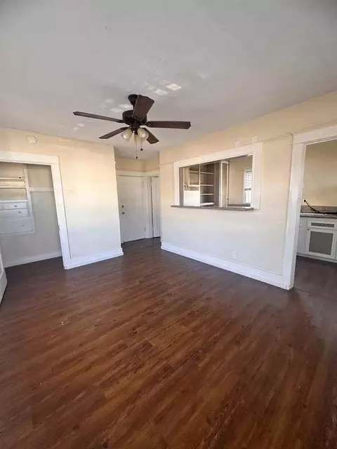 2840 E 6th St, Long Beach, CA 90814 photo 2