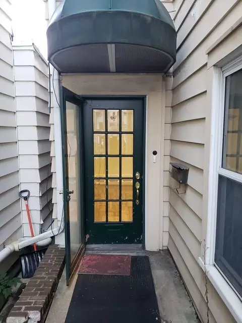 243 E Broad St, Tamaqua, PA 18252