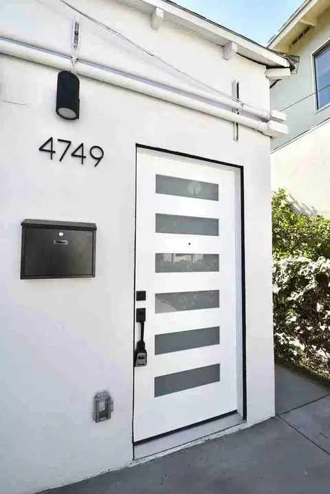 4751 Kraft Ave, North Hollywood, CA 91602