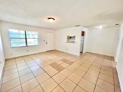 501 W Ohio Ave, Deland, FL 32720