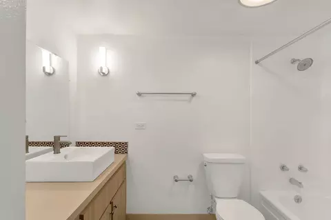77 S Ogden St, Denver, CO 80209 photo 27