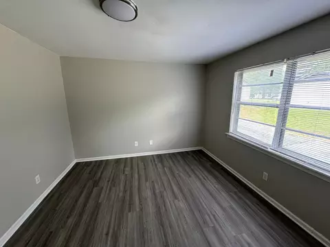 100 Burdine Rd, Greenville, SC 29617