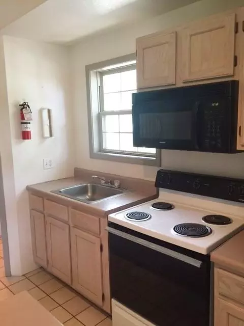 308 W Green St, Urbana, IL 61801