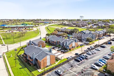 3947 Pleasant Run Rd, Irving, TX 75038