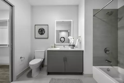 111 W Illinois St, Chicago, IL 60654 photo 9