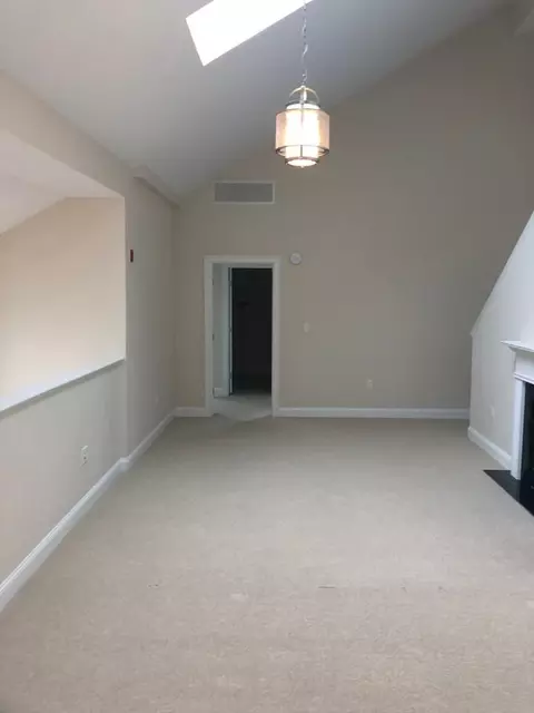 30 Taylor Dr, Reading, MA 01867 photo 8