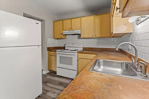 21800 Coolidge Hwy, Oak Park, MI 48237 photo 7