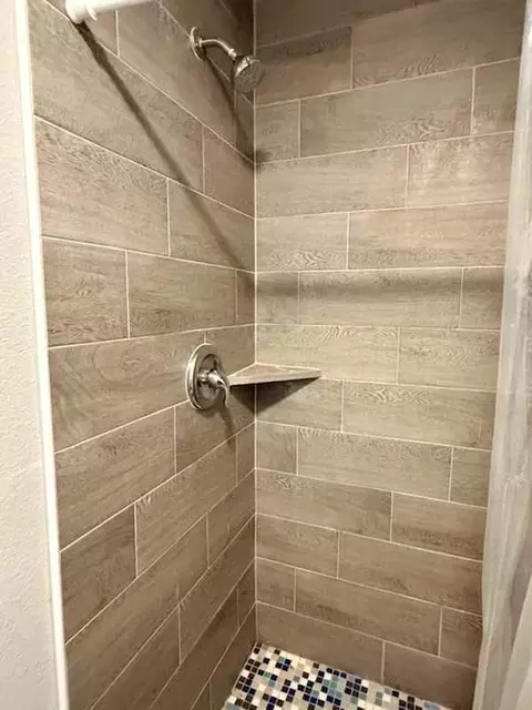 2308 Harlem St, Houston, TX 77020 photo 5
