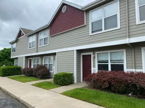 5111 Congressional Cir, Lawrence, KS 66049
