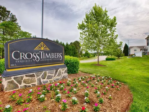 900 Golden Horseshoe Cir, Morrisville, NC 27560 photo 2