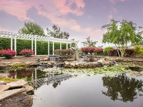 900 Golden Horseshoe Cir, Morrisville, NC 27560 photo 4