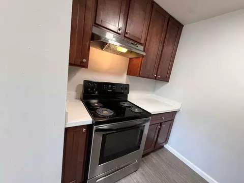 1925 10th Ave, Oakland, CA 94606 photo 4